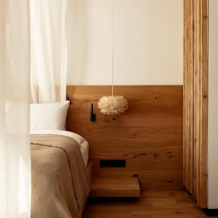 Bed & Breakfast Stary Niedzwiedz 4*