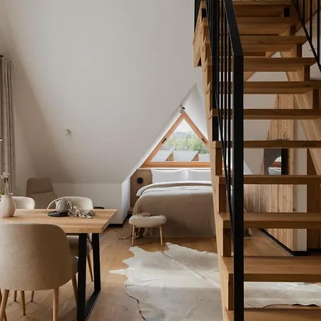 Stary Niedzwiedz Bed and breakfast 4*